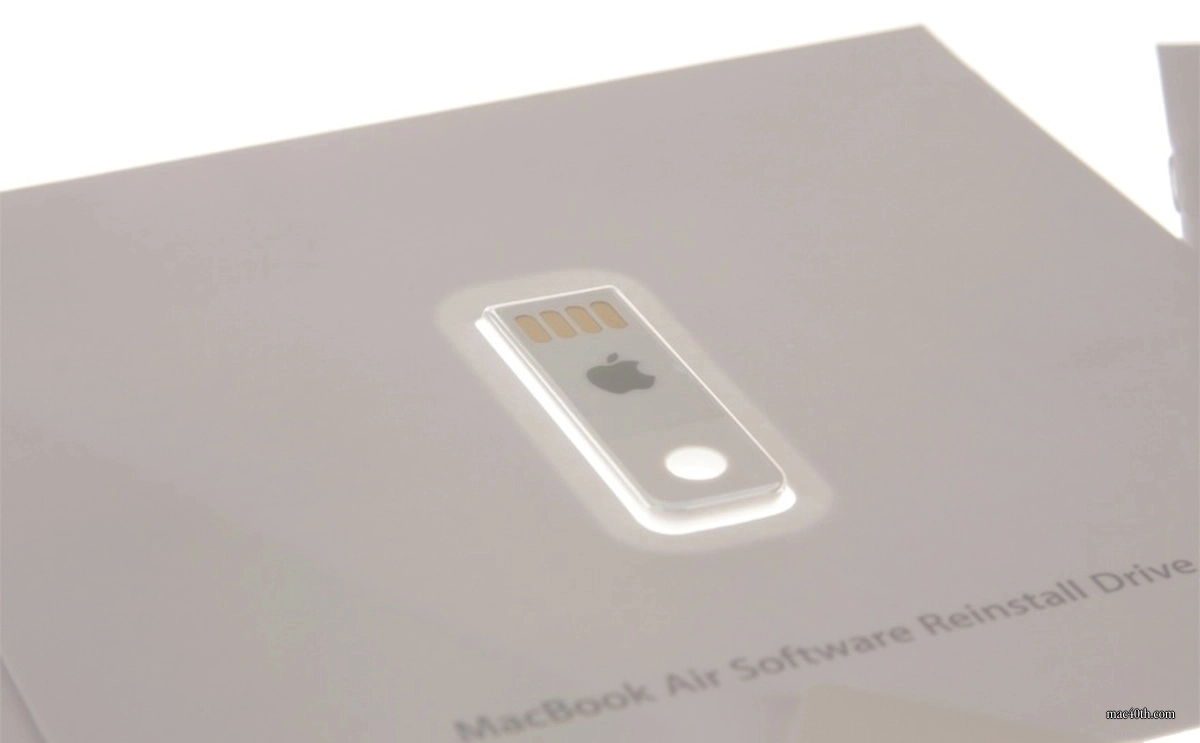 mac40th.com - MacBook Air (2010)