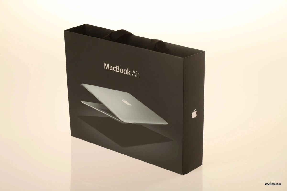 mac40th.com - MacBook Air 1st Generation (2008)