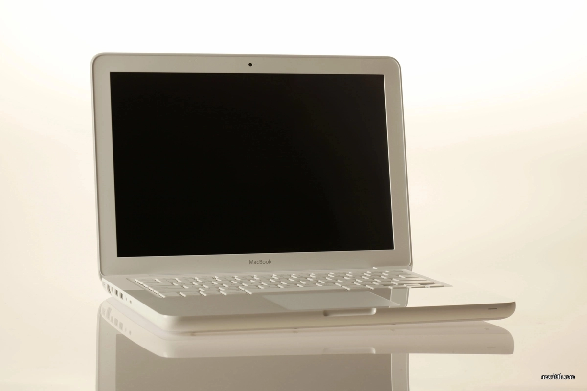 mac40th.com - MacBook - White (2006)