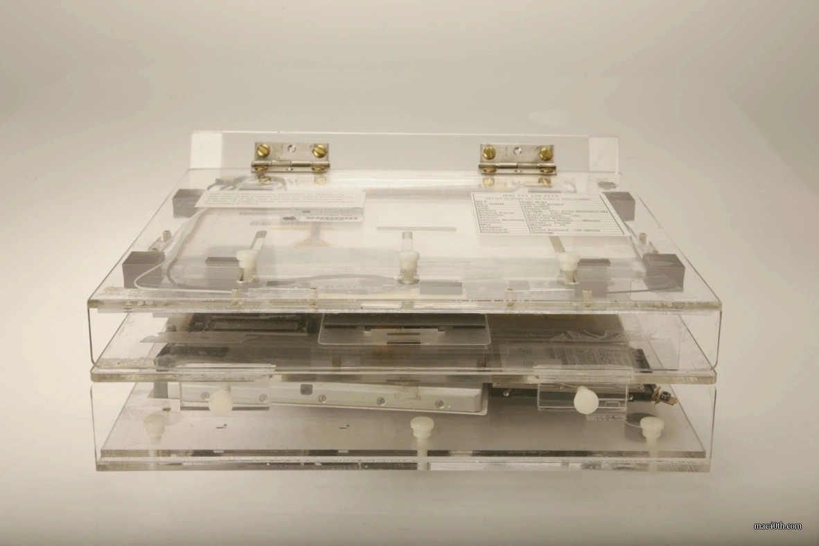 mac40th.com - MacBook Pro Prototype (2014)