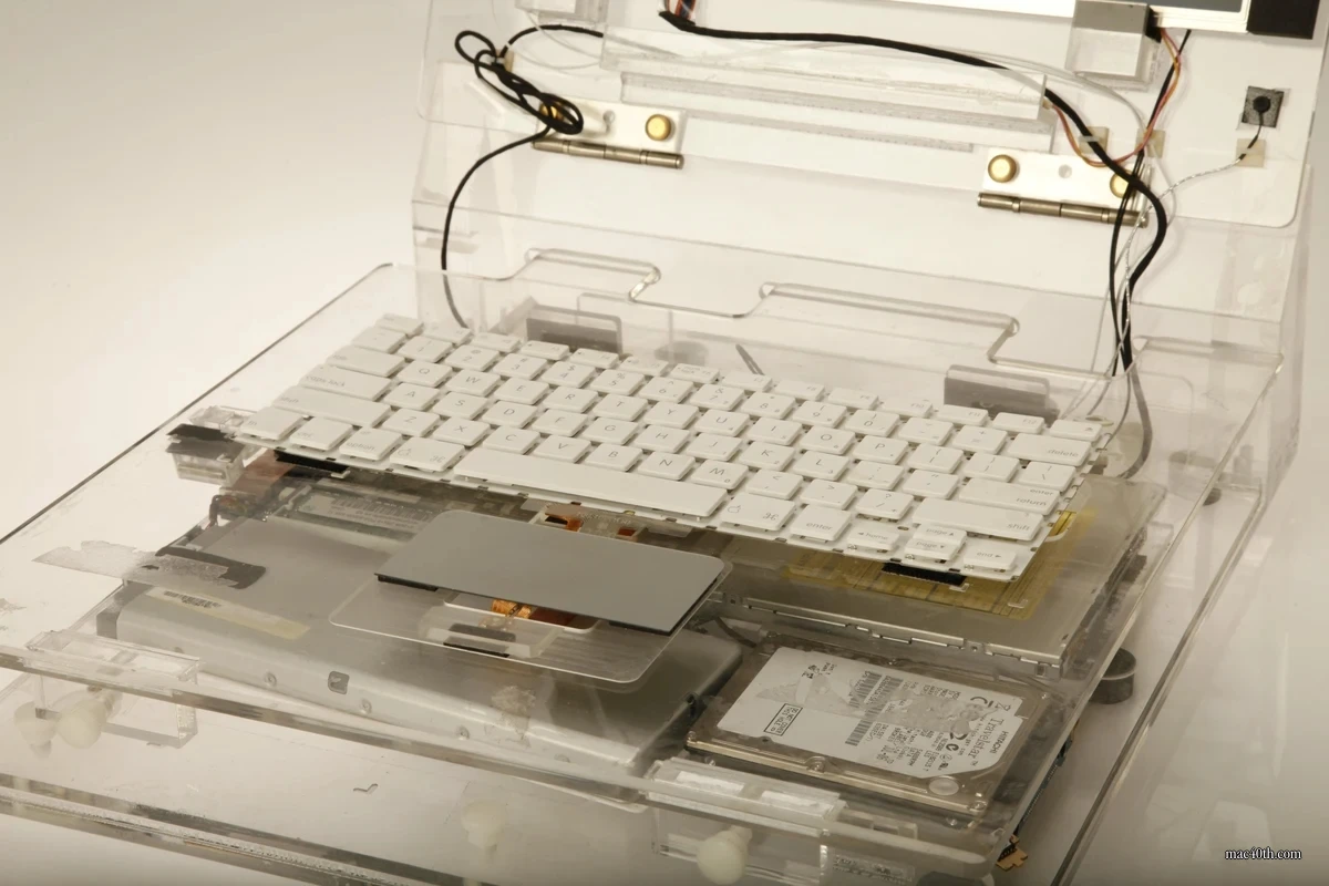 mac40th.com - MacBook Pro Prototype (2014)