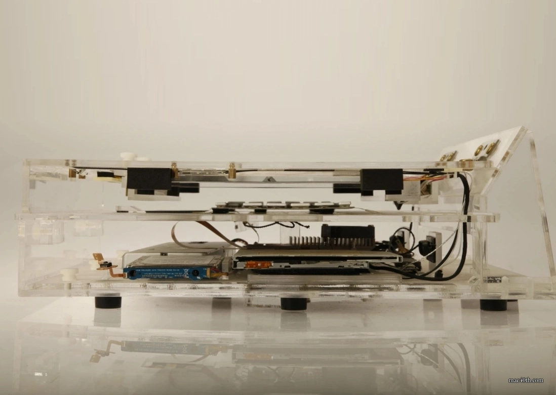 mac40th.com - MacBook Pro Prototype (2014)