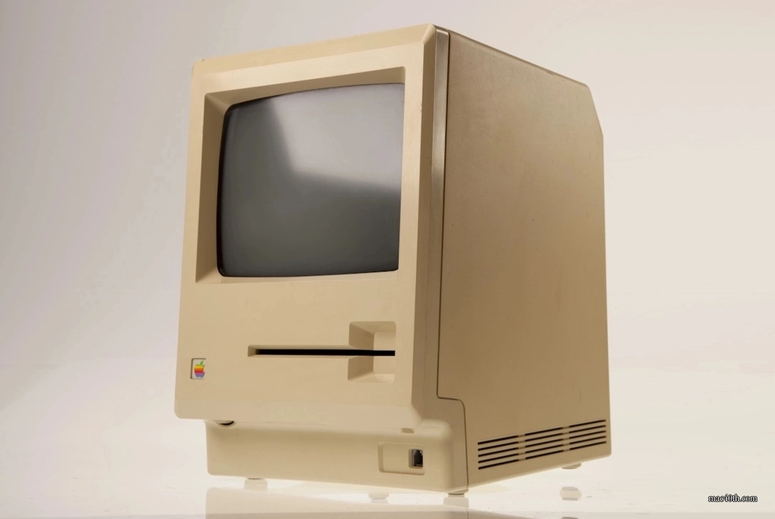 mac40th.com - Twiggy Macintosh (1985)