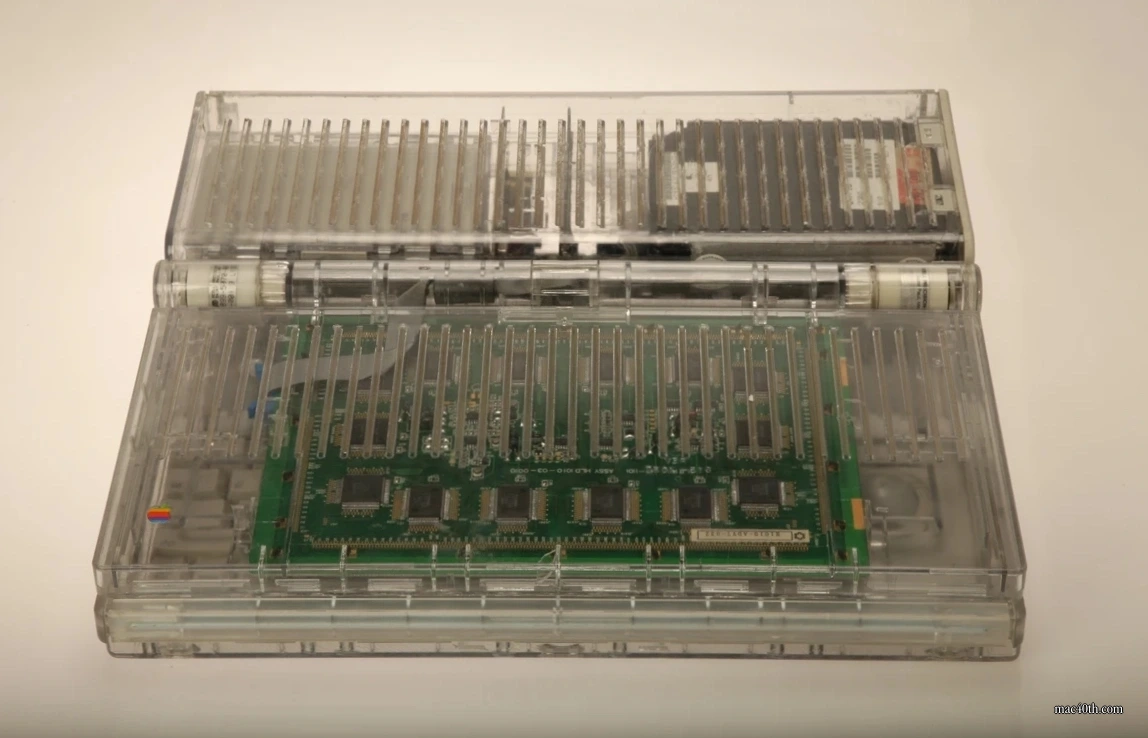 mac40th.com - Macintosh Portable Prototype (1989)