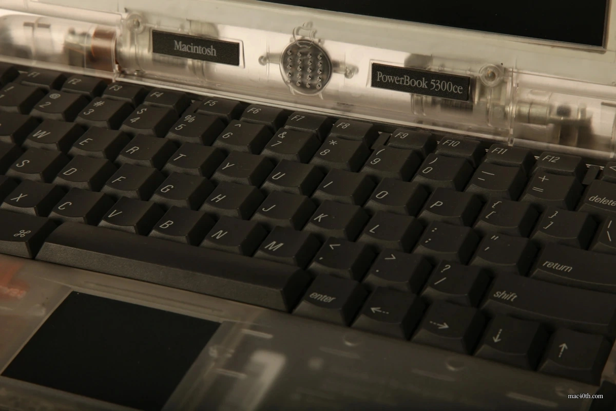 mac40th.com - Macintosh PowerBook 5300c Prototype (1994)