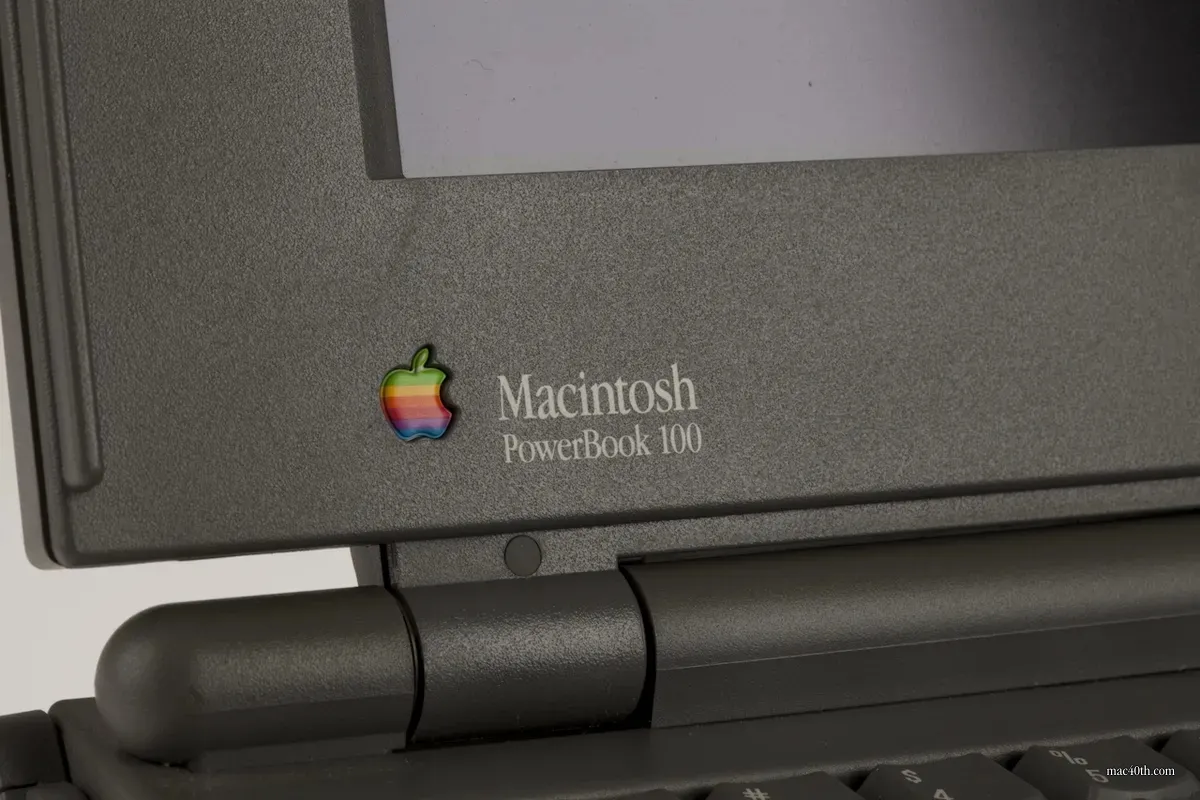 mac40th.com - Macintosh Powerbook 100 (1991)