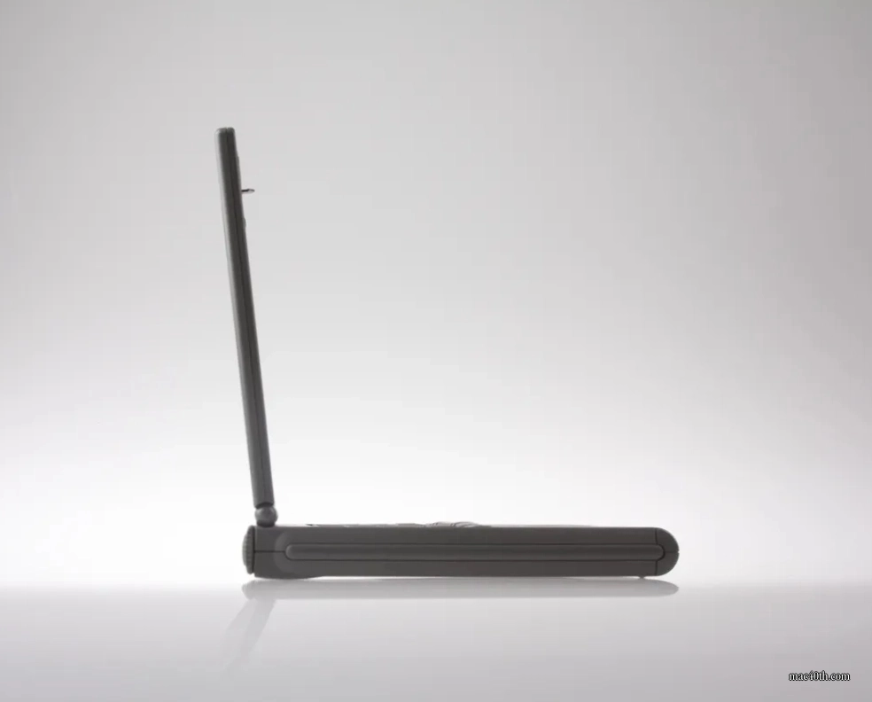 mac40th.com - Macintosh PowerBook Duo 230 (1992)