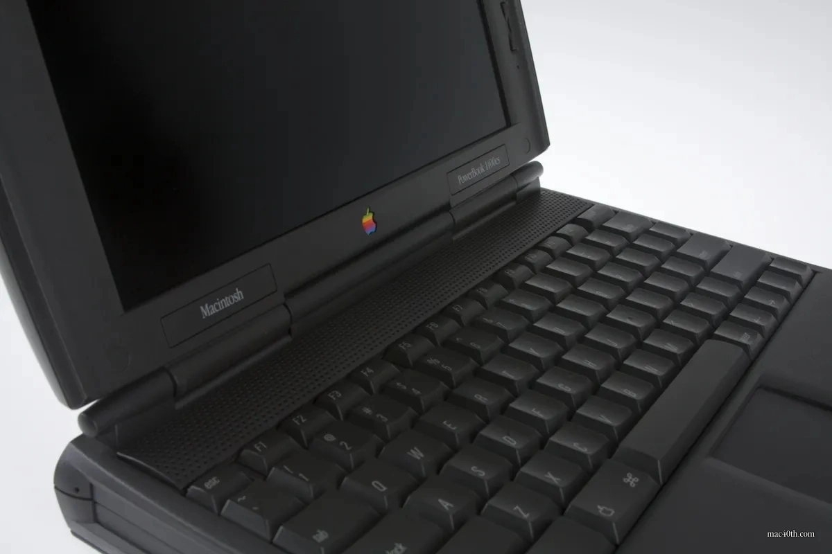 mac40th.com - Macintosh PowerBook 1400cs (1996)