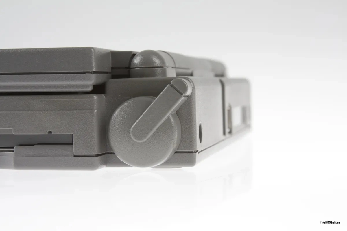 mac40th.com - Macintosh PowerBook 150 (1994)