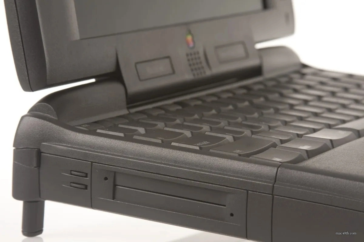 mac40th.com - Macintosh PowerBook 190cs (1996)