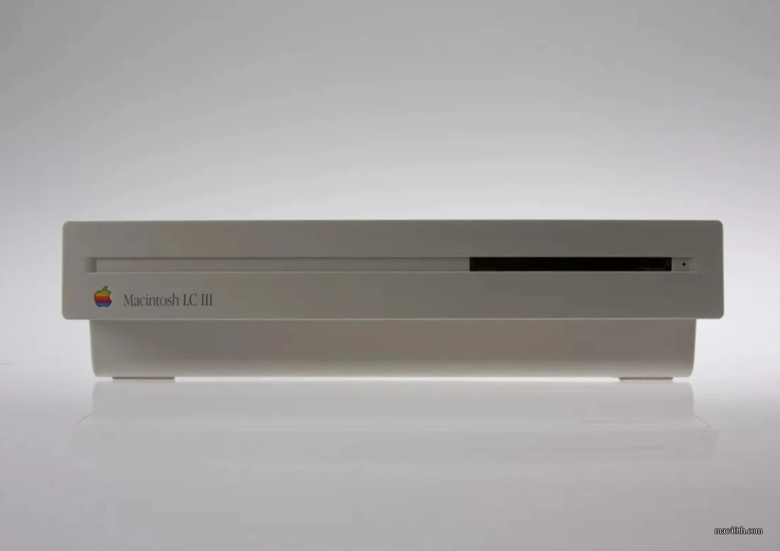 mac40th.com - Macintosh LC III (1993)