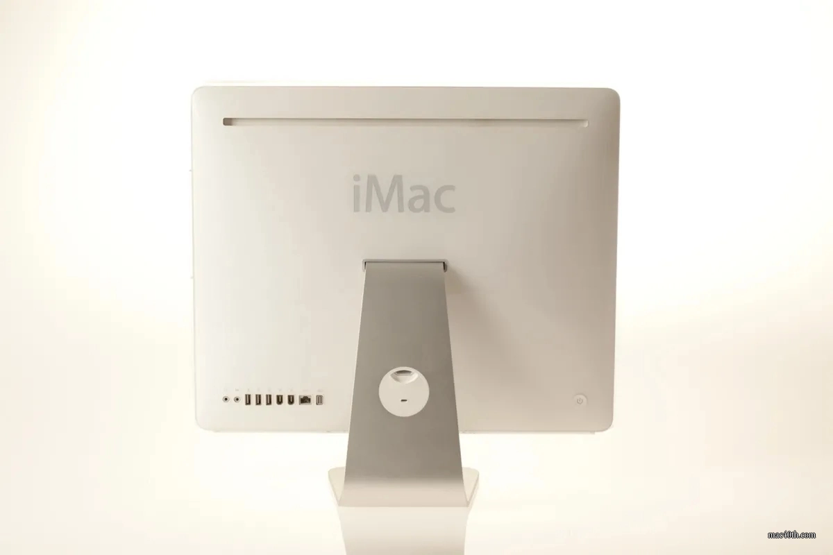mac40th.com - iMac G5 (2004)
