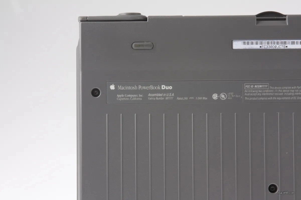 mac40th.com - Macintosh PowerBook Duo 230 (1992)