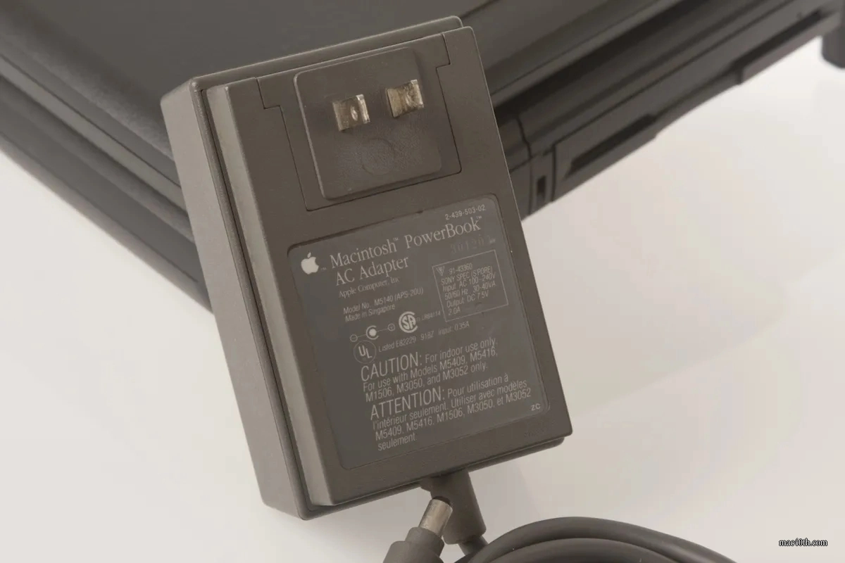 mac40th.com - Macintosh PowerBook 190cs (1996)