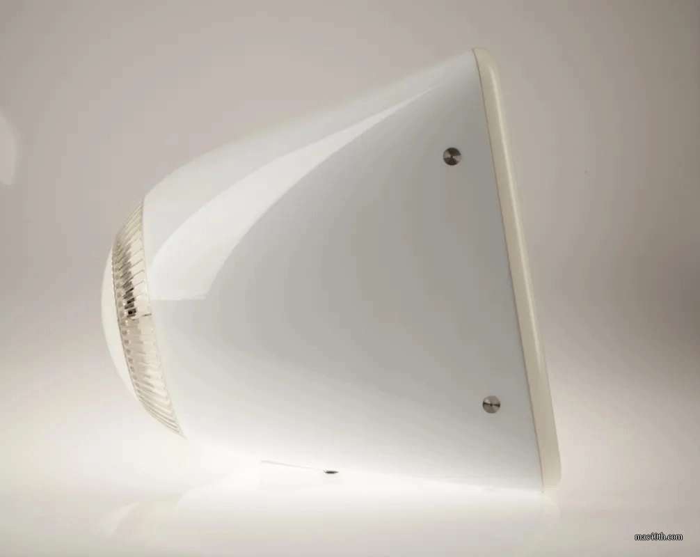 mac40th.com - eMac (2002)