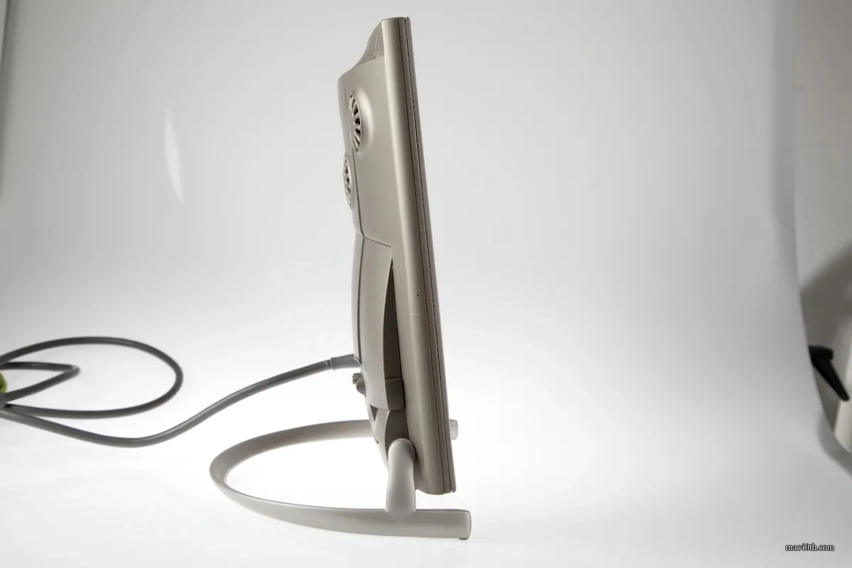 mac40th.com - 20th Anniversary Macintosh (1997)