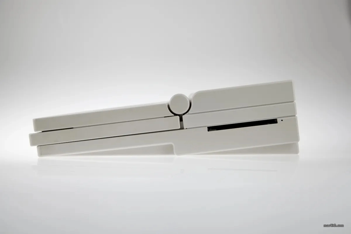 mac40th.com - Macintosh Portable (1989)