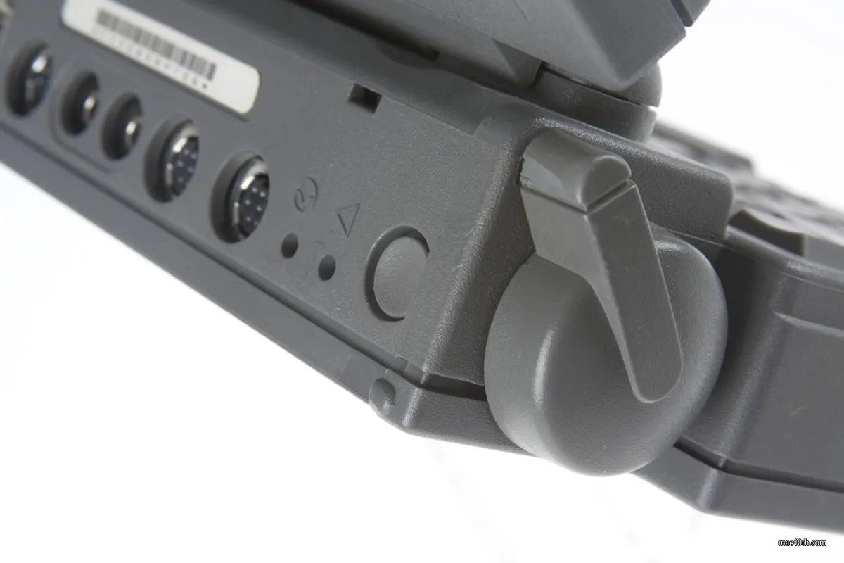 mac40th.com - Macintosh PowerBook 140 (1991)