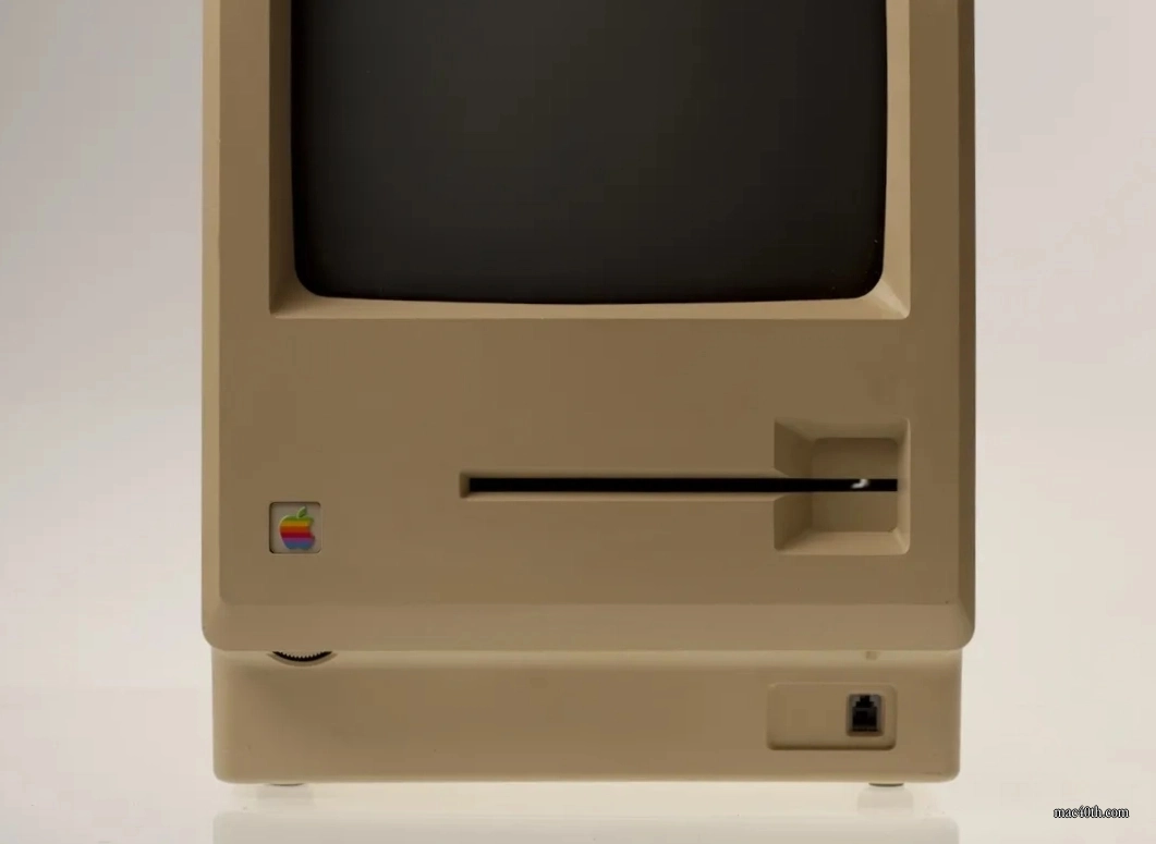 mac40th.com - Twiggy Macintosh (1985)