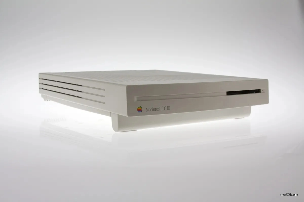 mac40th.com - Macintosh LC III (1993)