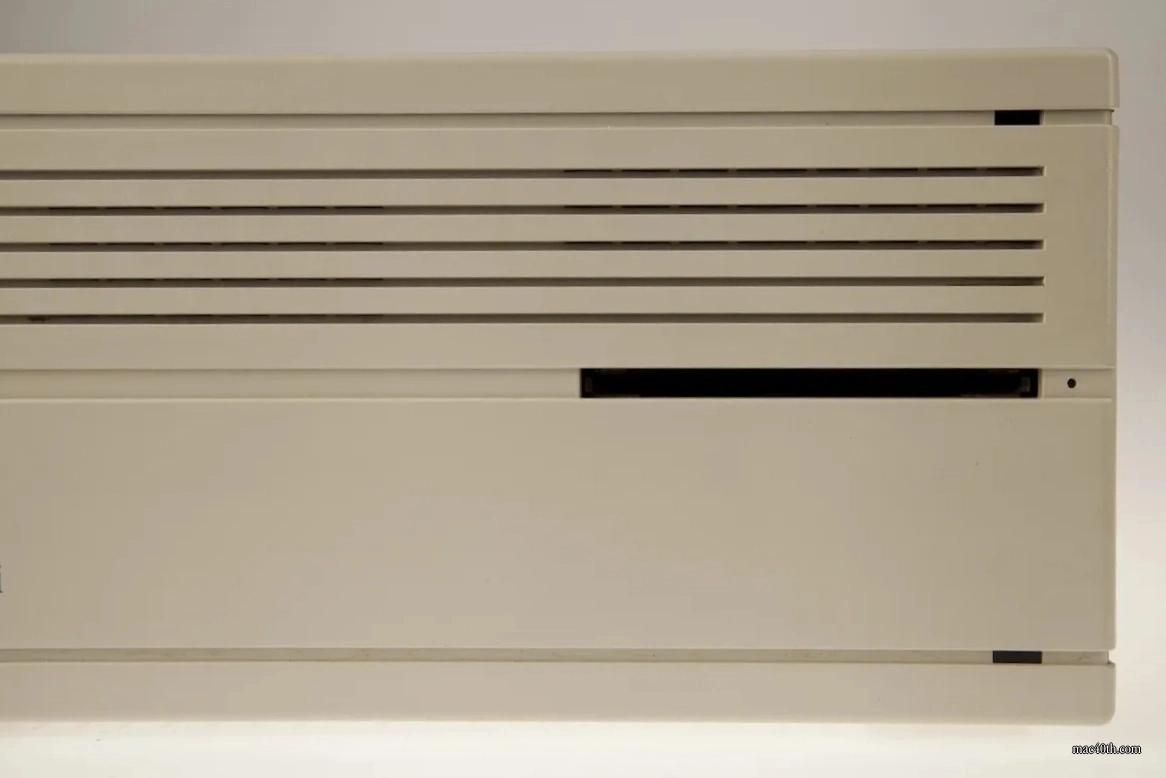 mac40th.com - Macintosh IIci (1989)