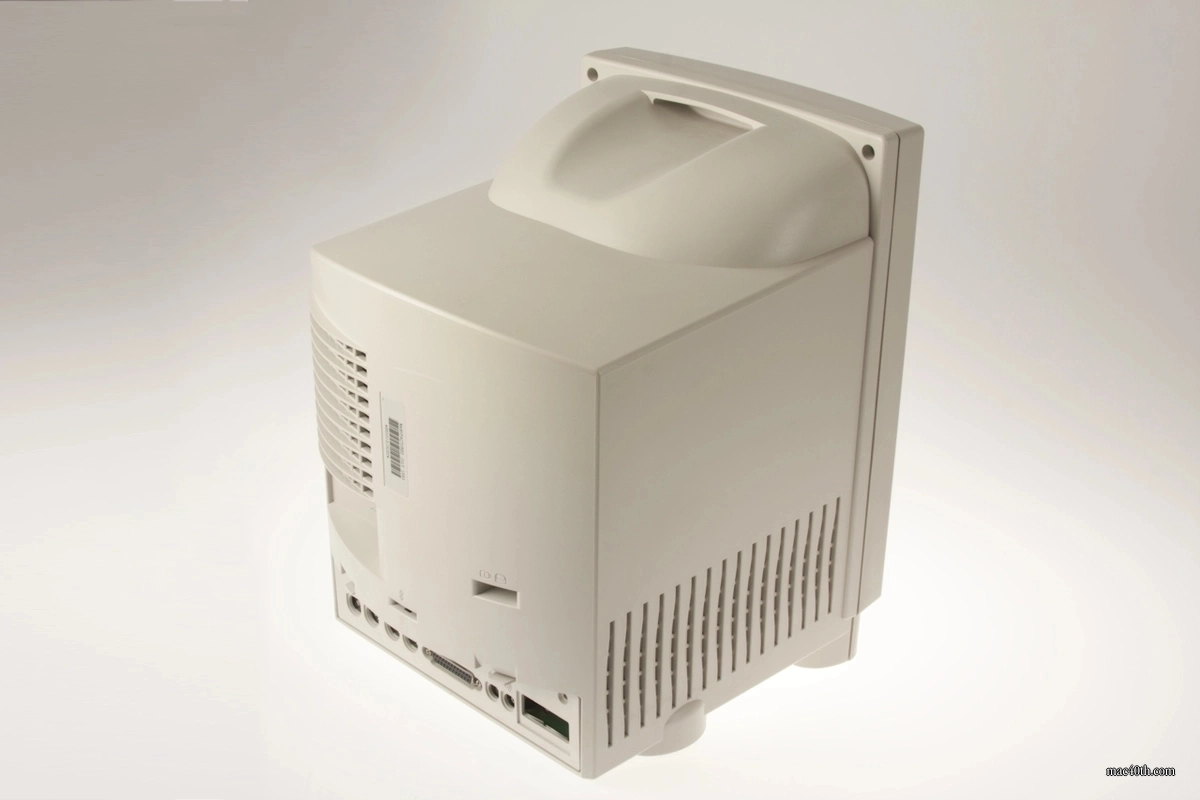 mac40th.com - Macintosh Color Classic (1993)