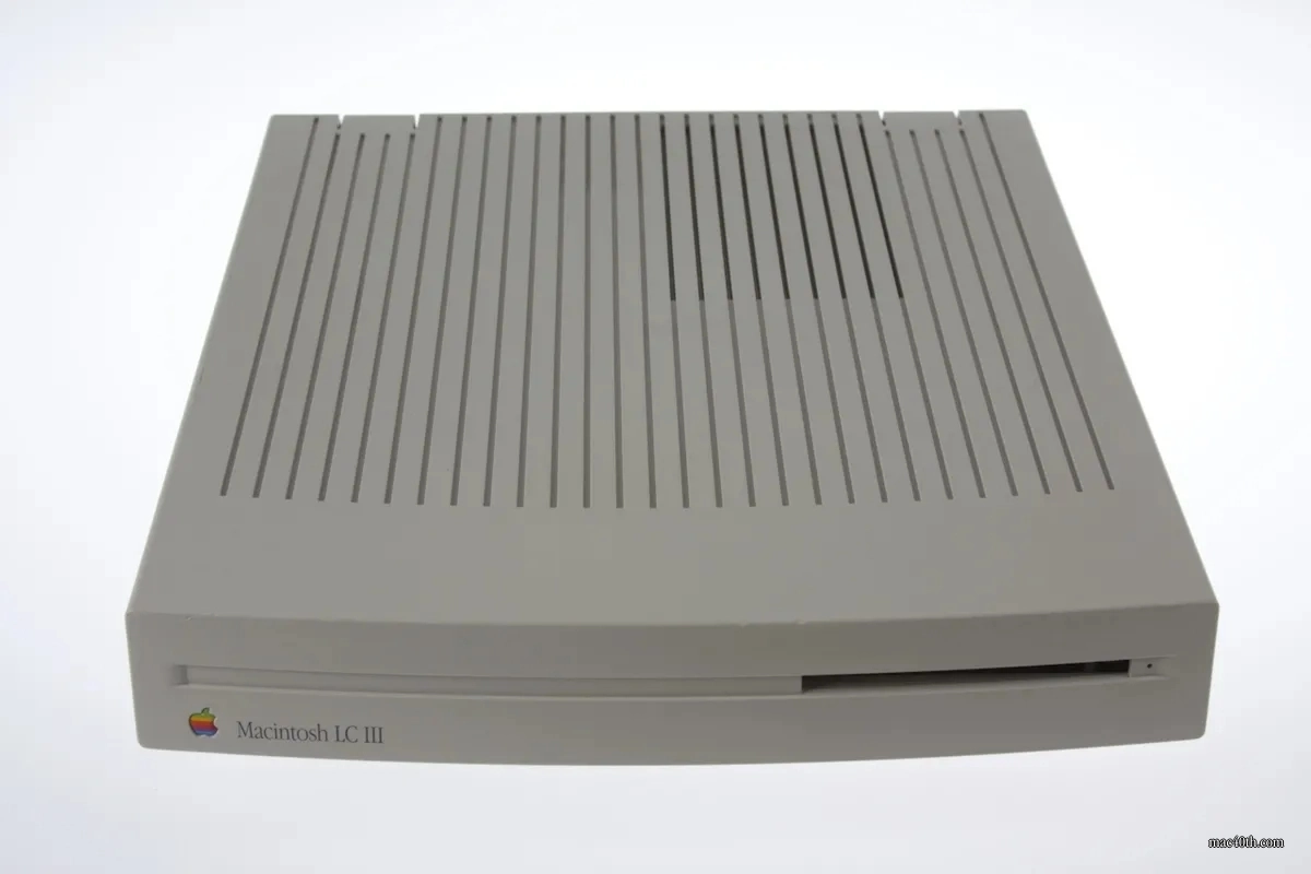mac40th.com - Macintosh LC III (1993)