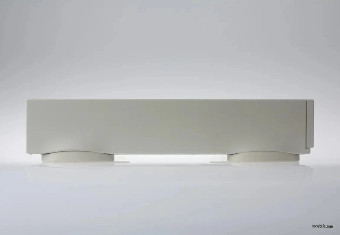 mac40th.com - Power Macintosh 6100 (1994)