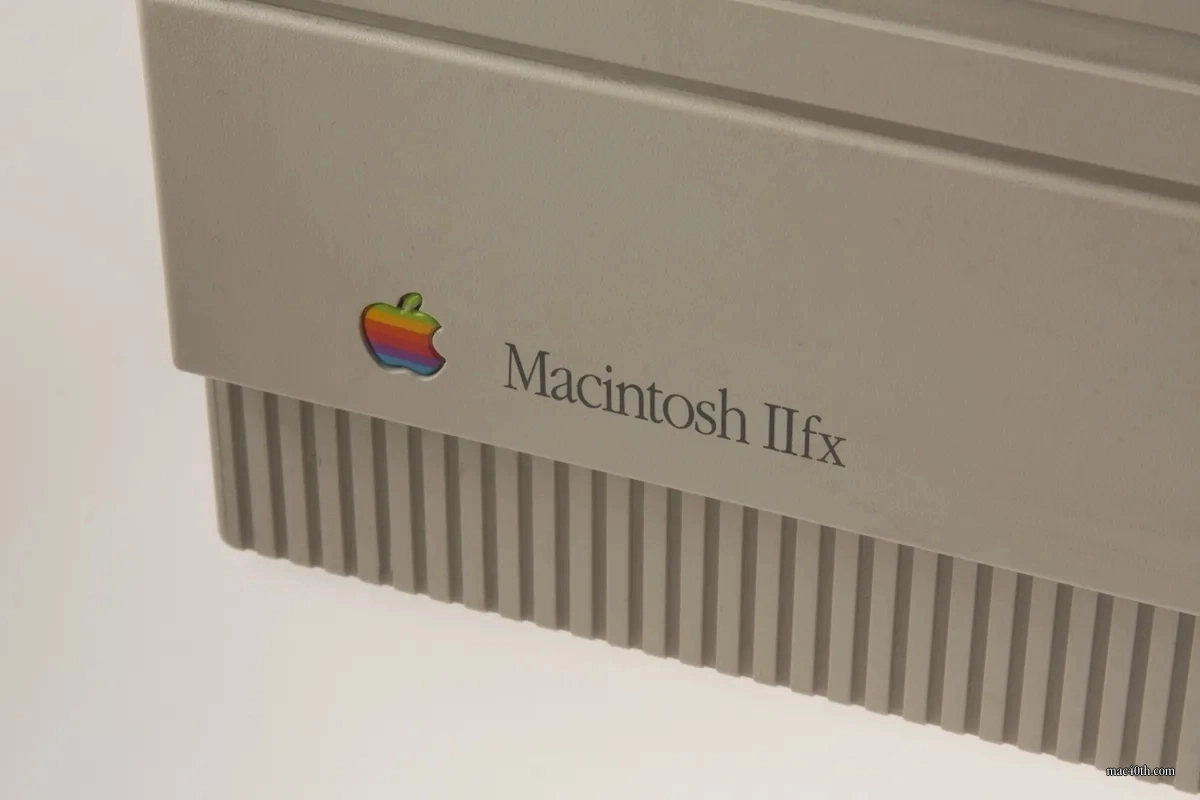 mac40th.com - Macintosh IIfx (1990)
