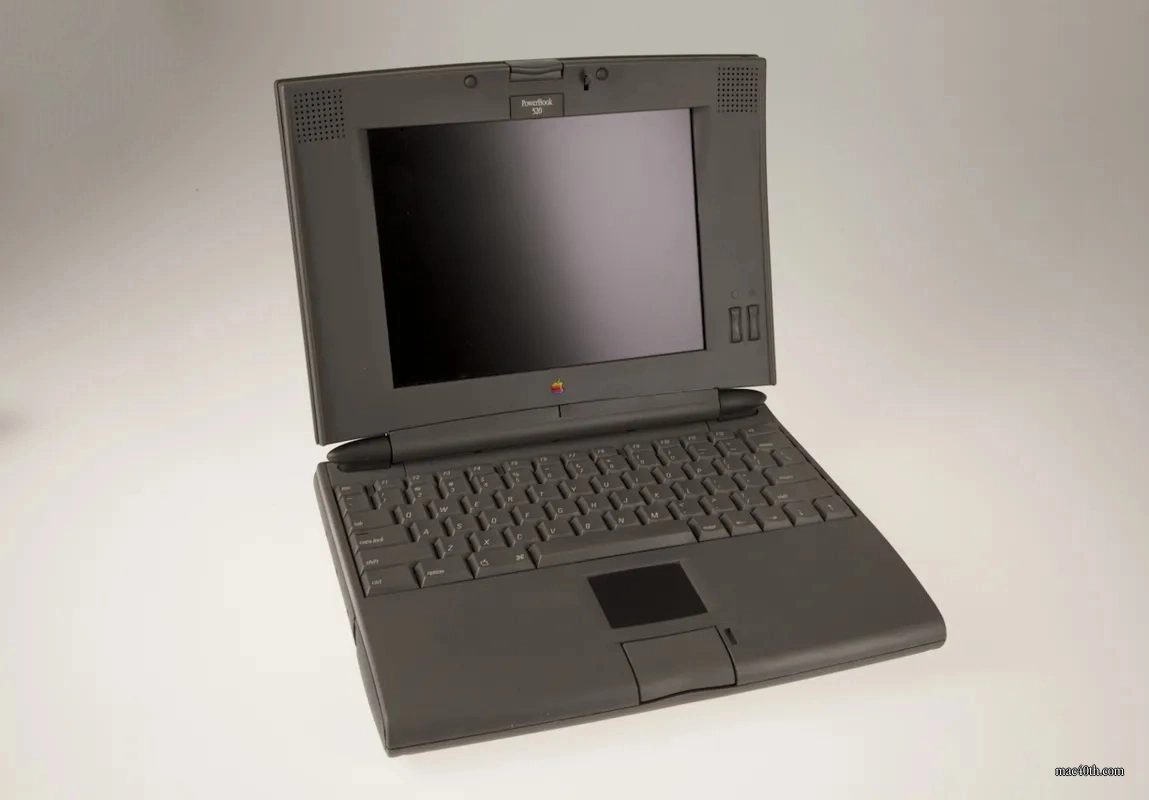 mac40th.com - Macintosh PowerBook 520 (1994)