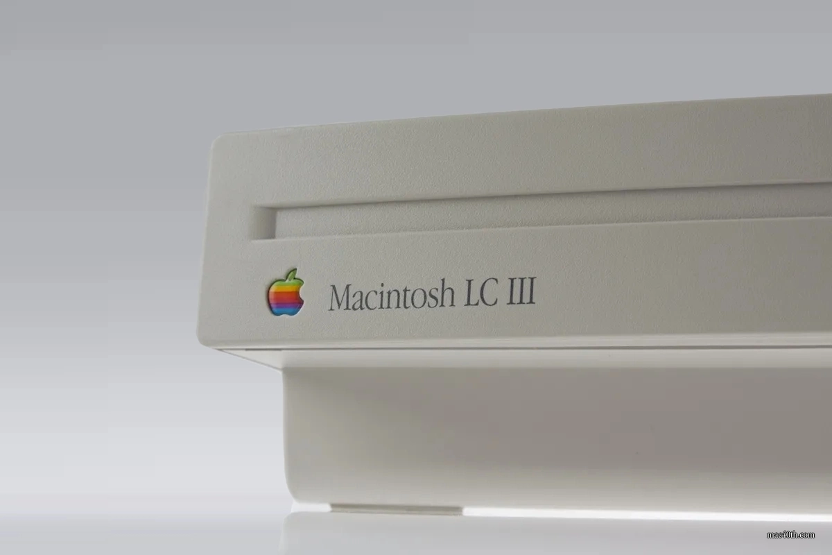 mac40th.com - Macintosh LC III (1993)