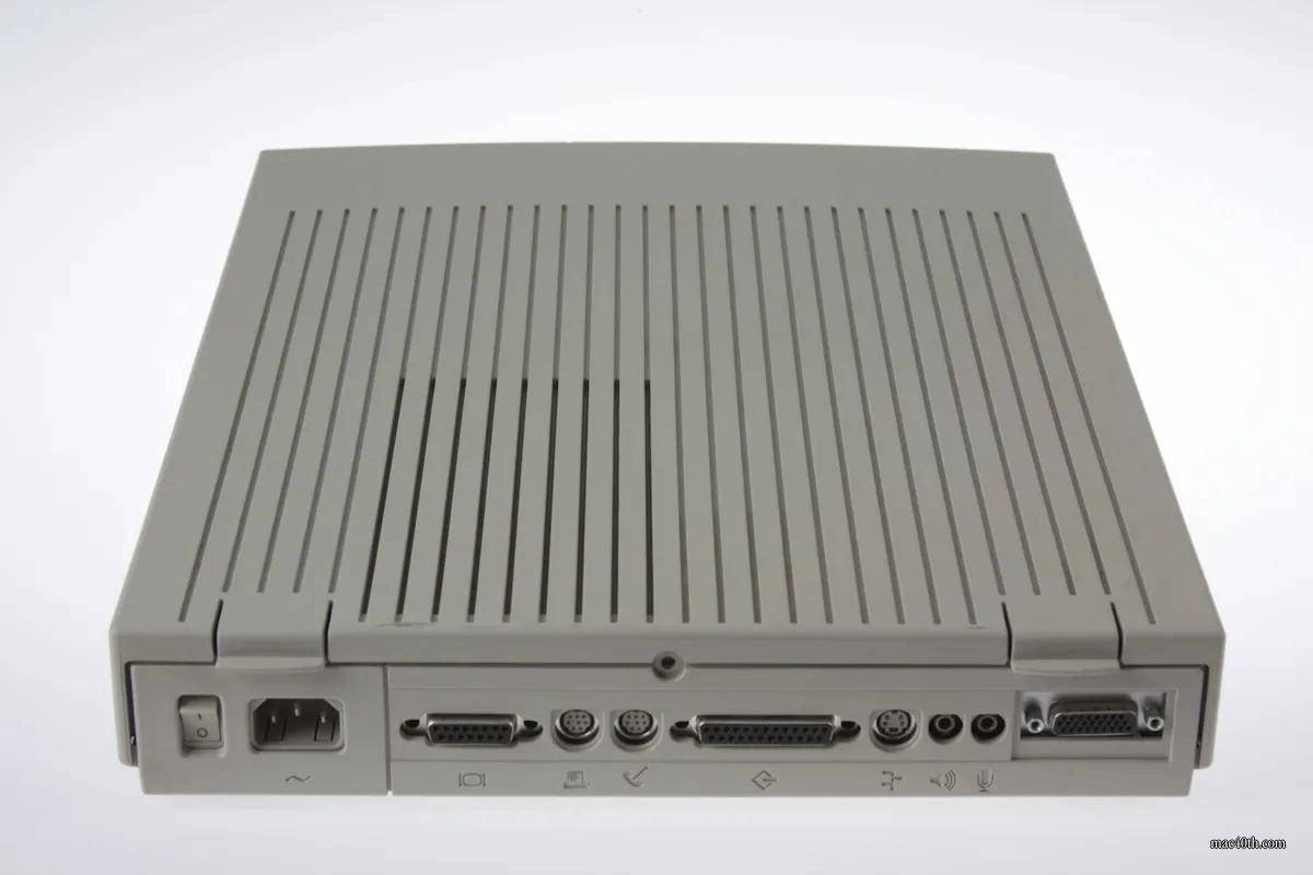 mac40th.com - Macintosh LC III (1993)