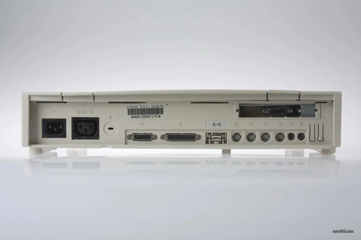 mac40th.com - Macintosh Quadra 610 (1993)