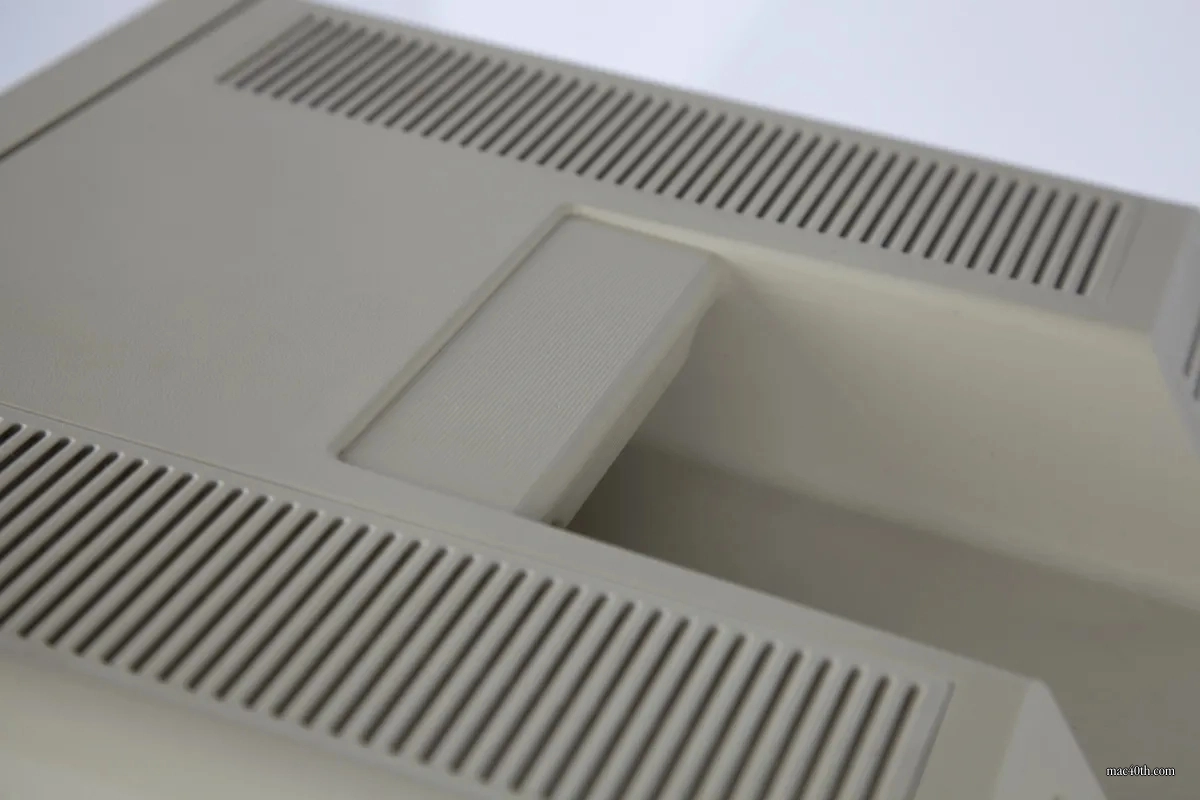 mac40th.com - Macintosh 128K (1984)