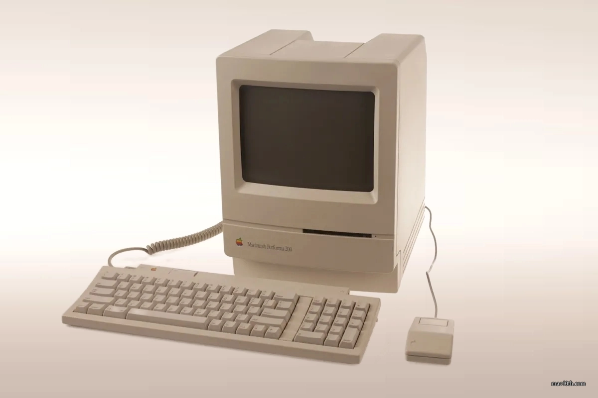 mac40th.com - Macintosh Performa 200 (1992)