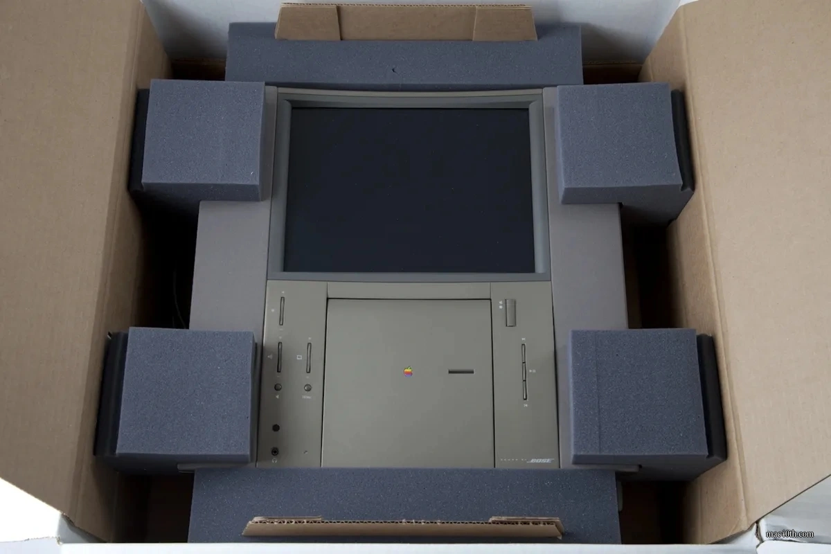 mac40th.com - 20th Anniversary Macintosh (1997)