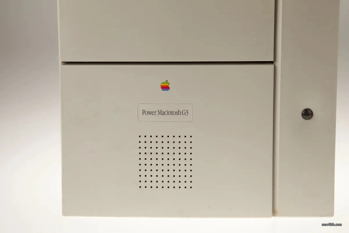 mac40th.com - Power Macintosh G3 PowerPC (1997)