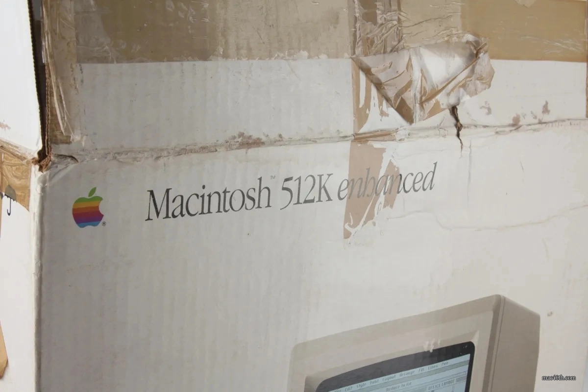 mac40th.com - Macintosh 512Ke (1986)