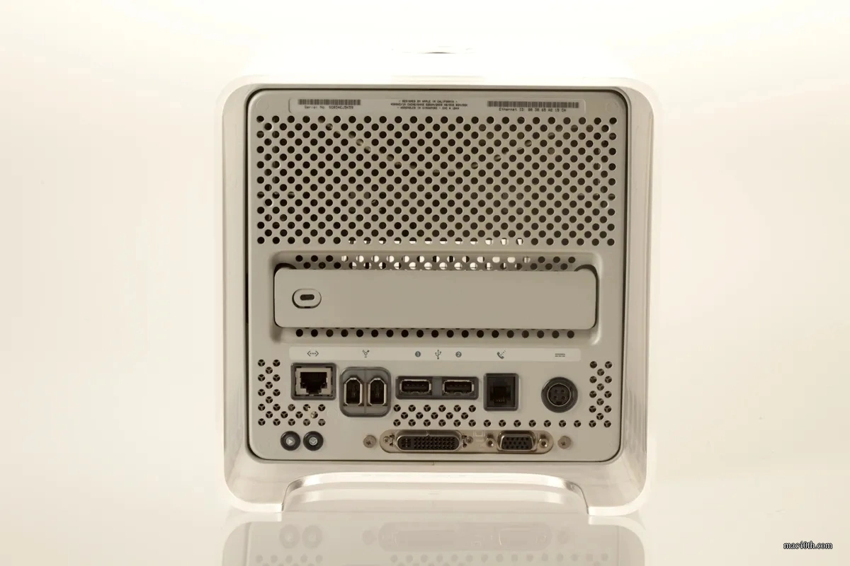 mac40th.com - PowerMac G4 Cube (2000)