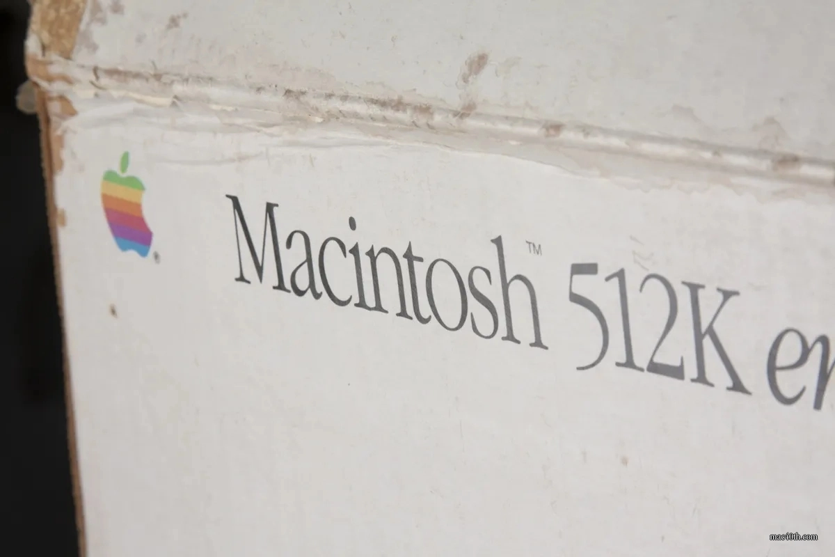 mac40th.com - Macintosh 512Ke (1986)