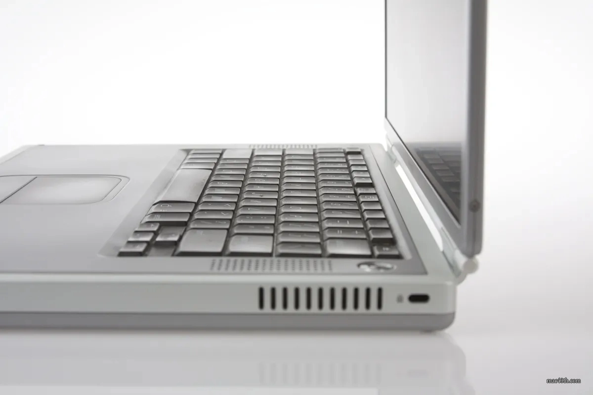 mac40th.com - Macintosh PowerBook G4 (2001)