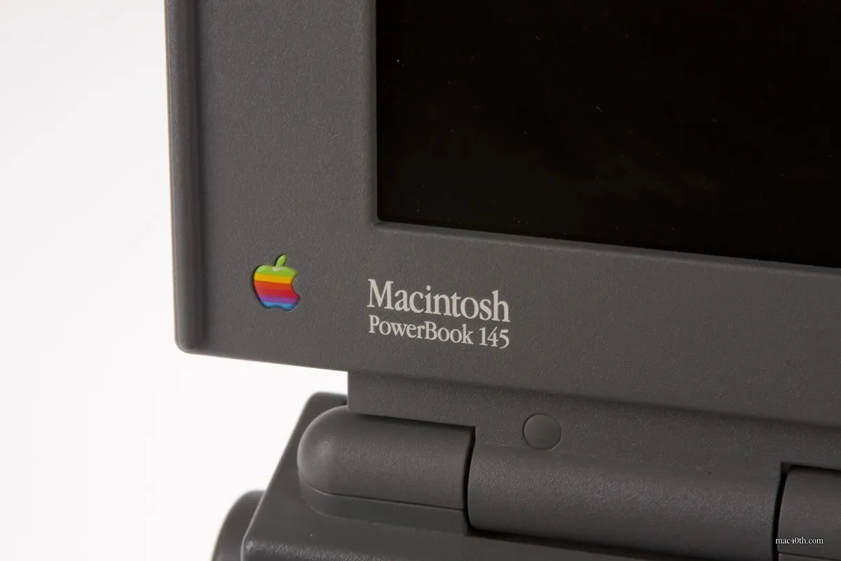 mac40th.com - Macintosh PowerBook 145 (1992)