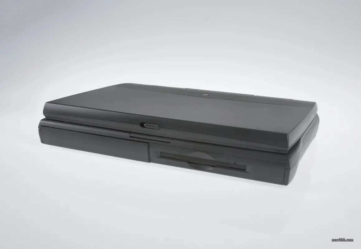 mac40th.com - Macintosh PowerBook 1400cs (1996)