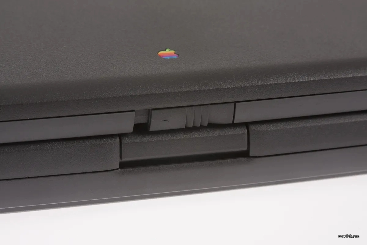 mac40th.com - Macintosh PowerBook 5300cs (1995)