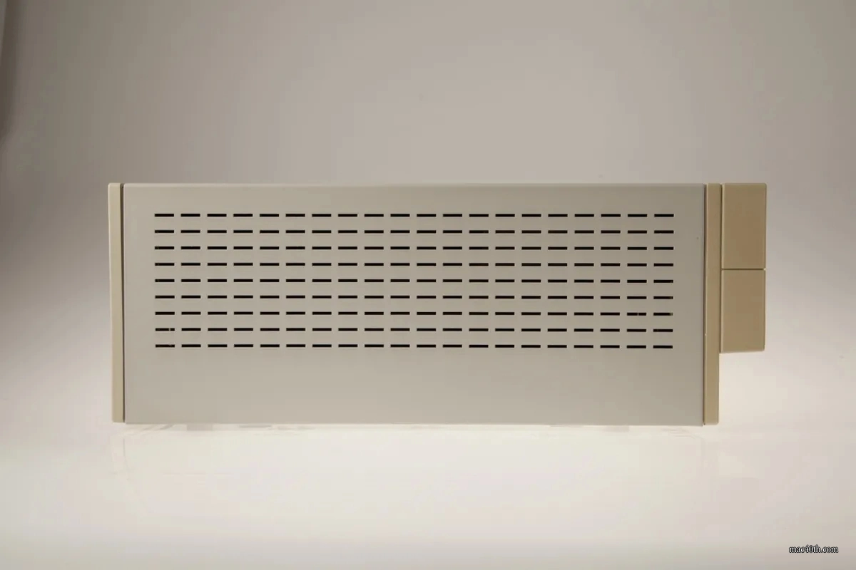 mac40th.com - Macintosh Performa 600 (1992)