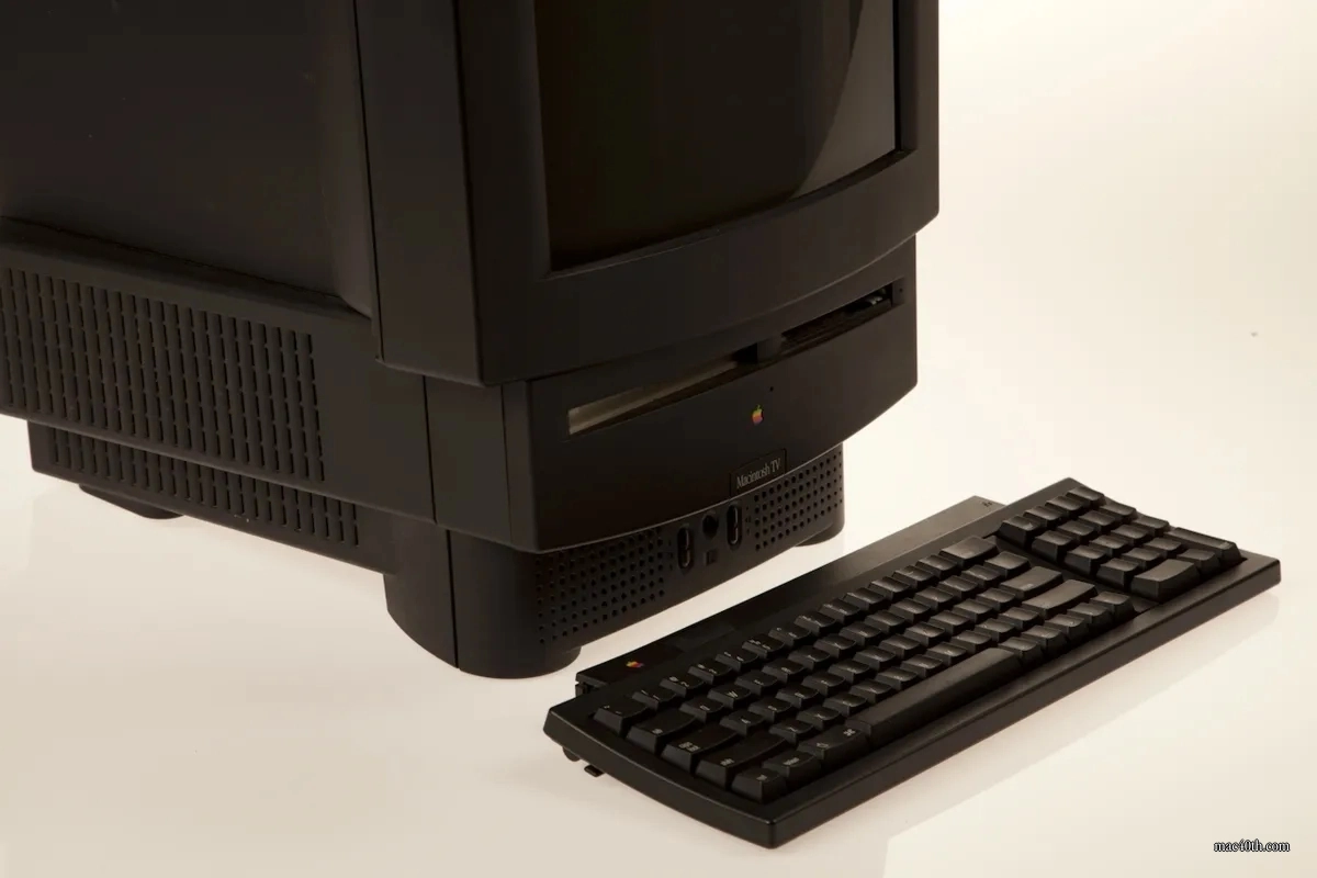 mac40th.com - Macintosh TV (1993)