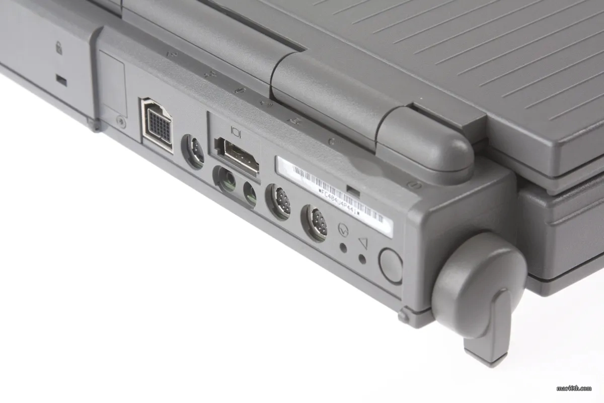 mac40th.com - Macintosh PowerBook 180 (1992)