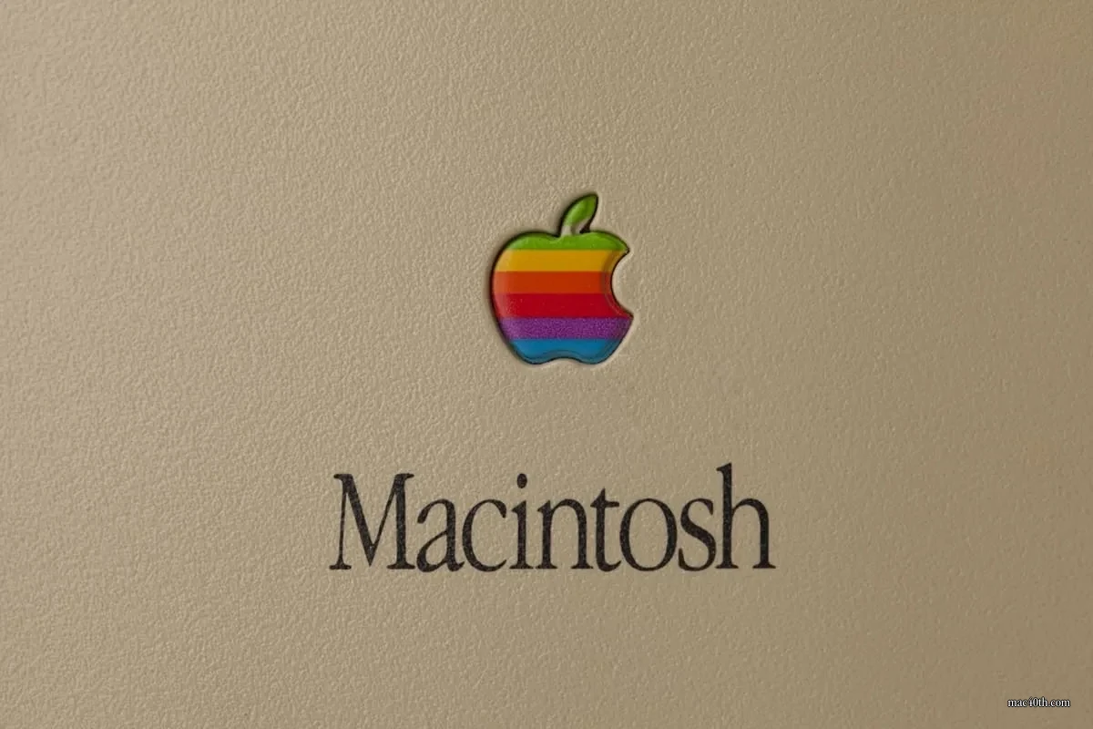 mac40th.com - Macintosh Color Classic II (1993)