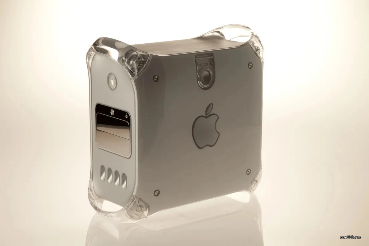 mac40th.com - PowerMac G4 (2001)