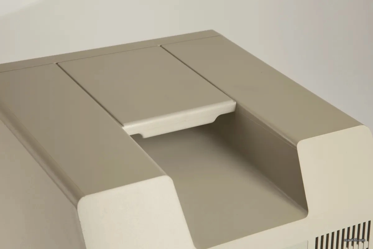 mac40th.com - Macintosh SE30 (1989)